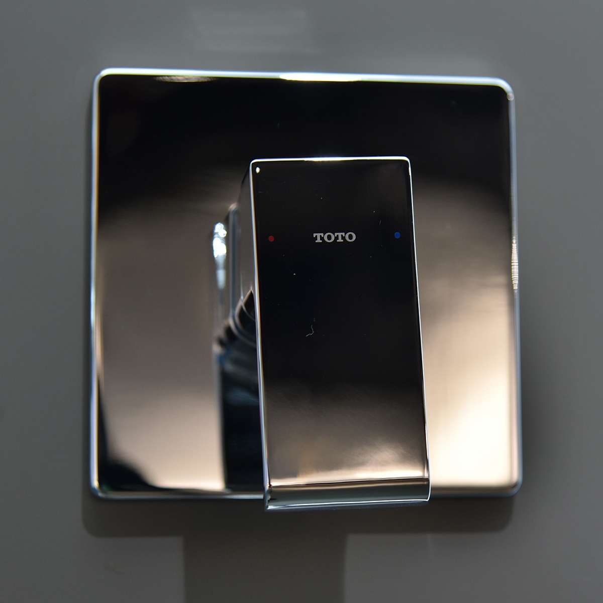 van dieu chinh nhiet do sen am toto tbg08303va chrome 2